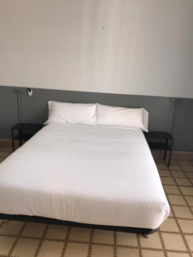 Hotel Monegal Барселона Экстерьер фото