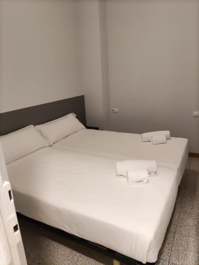 Hotel Monegal Барселона Экстерьер фото