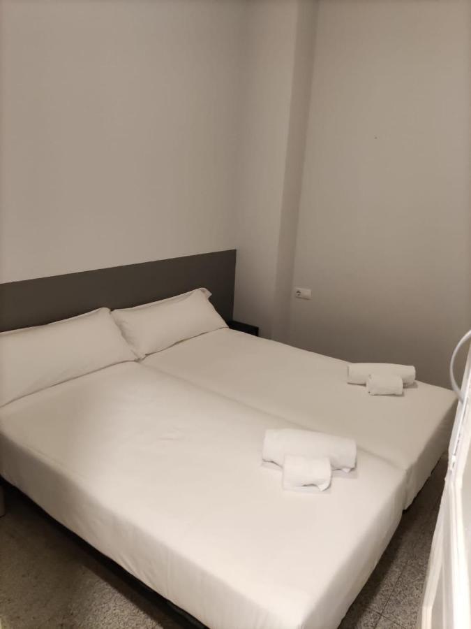 Hotel Monegal Барселона Экстерьер фото