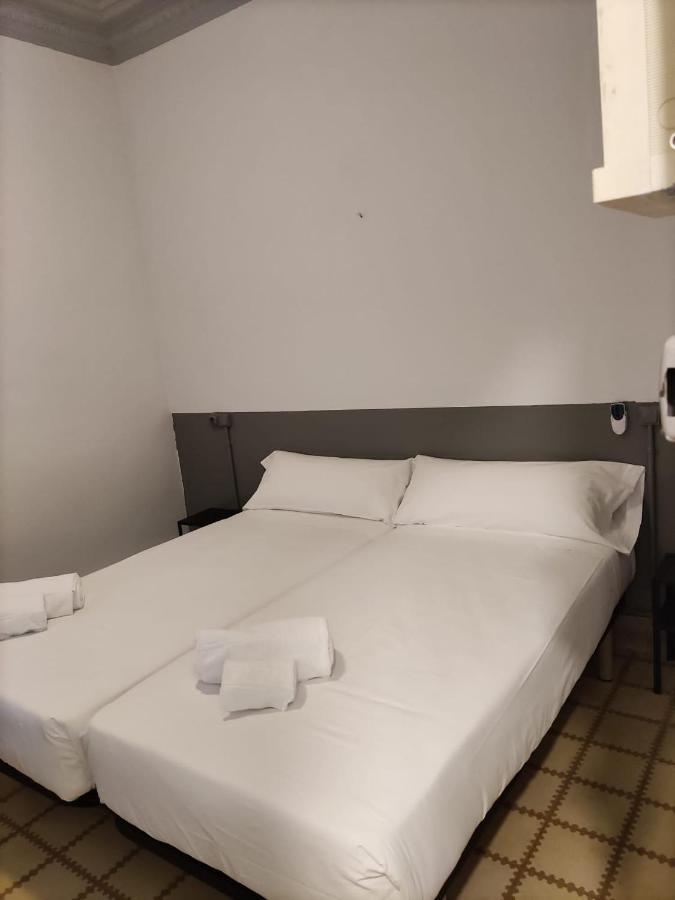Hotel Monegal Барселона Экстерьер фото