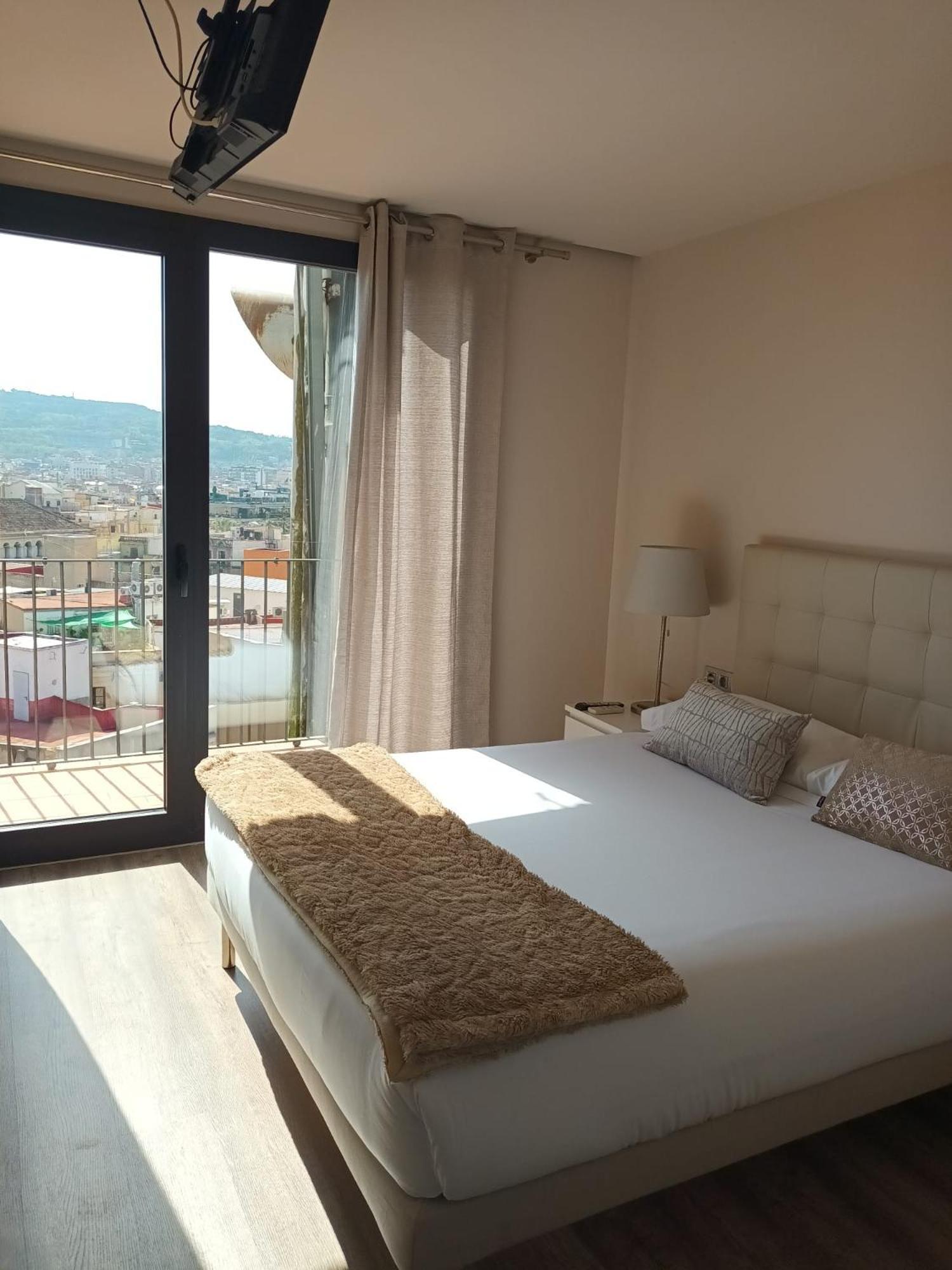 Hotel Monegal Барселона Номер фото